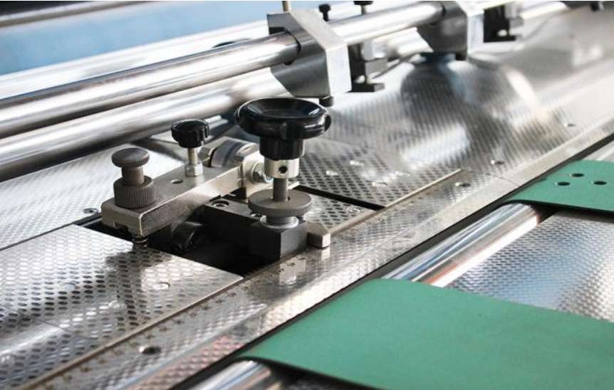 Máy cán màng nhiệt tự động tốc độ cao NFY-A 4