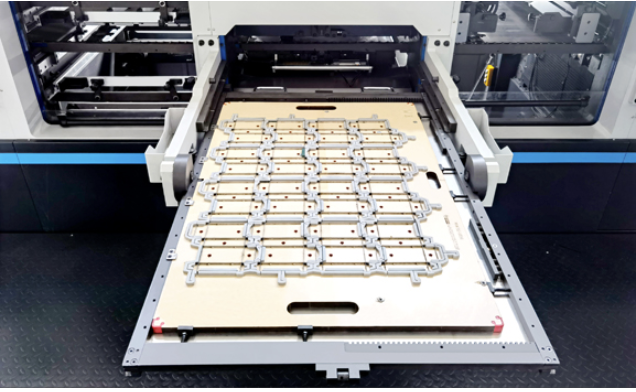 Máy cắt bế và dập nóng kép ba đơn vị MHK 3S1050TTRC/MHK-3S1050TRMC (Máy ép nhũ) 6